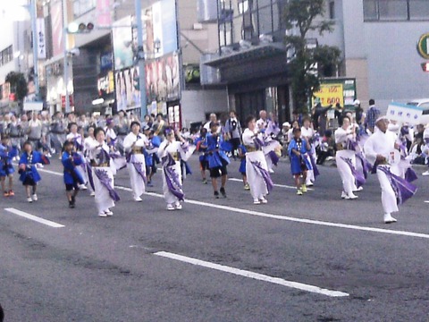 行啓通を下って・・