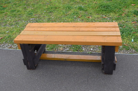 Bench (4)
