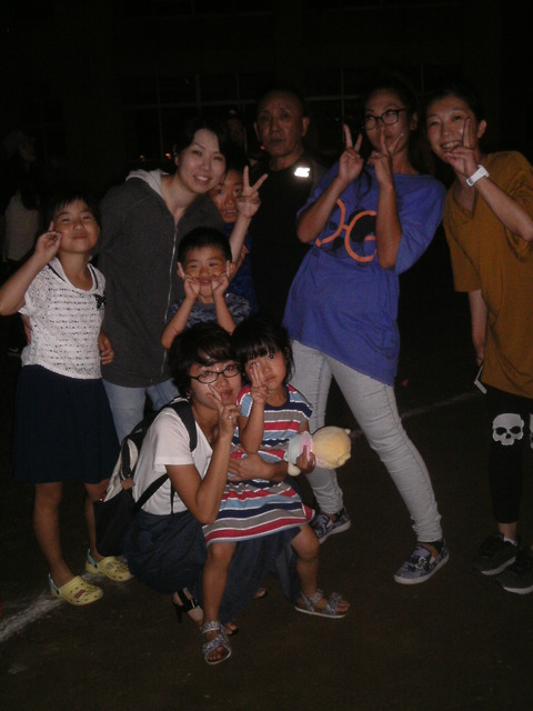 みんなで　イェーイ