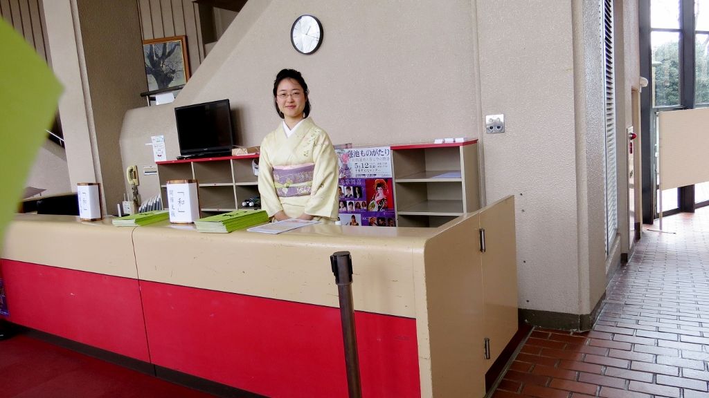 今日は 四街道市文化センターに行って 楠岡氏の講演を聞いてきました 四街道の四季 今日は 四街道市文化センターに行って 楠岡氏の講演を聞いてきました 四街道の四季