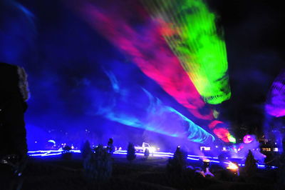 レーザービームショー