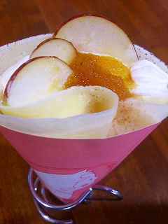 りんごのクレープ