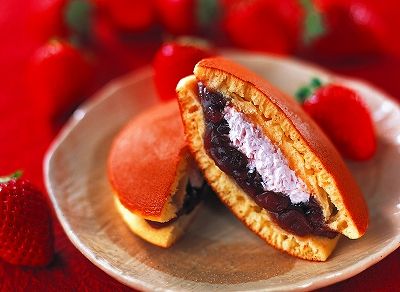 苺クリームどらやき