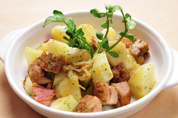信玄鶏のコンフィーとジャガイモのソテー