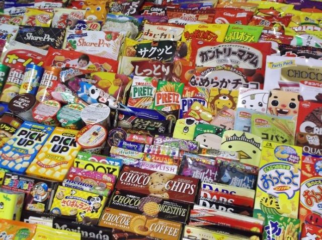 Youtubeで外人が日本のお菓子を食う動画をひたすら見て気づいたこと つー速