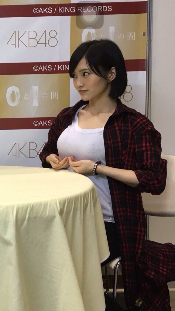 朗報 山本彩 写メ会で胸を惜しげもなく披露 つー速
