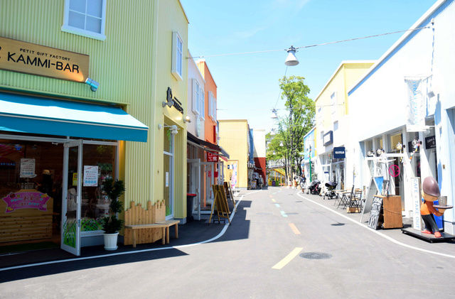 画像あり レゴランドがガラガラで周辺の店もガラガラ 目標売り上げの30 つー速