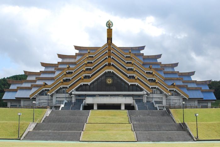 画像あり 日本にある巨大新興宗教施設で打線組んだｗｗｗｗｗｗ つー速