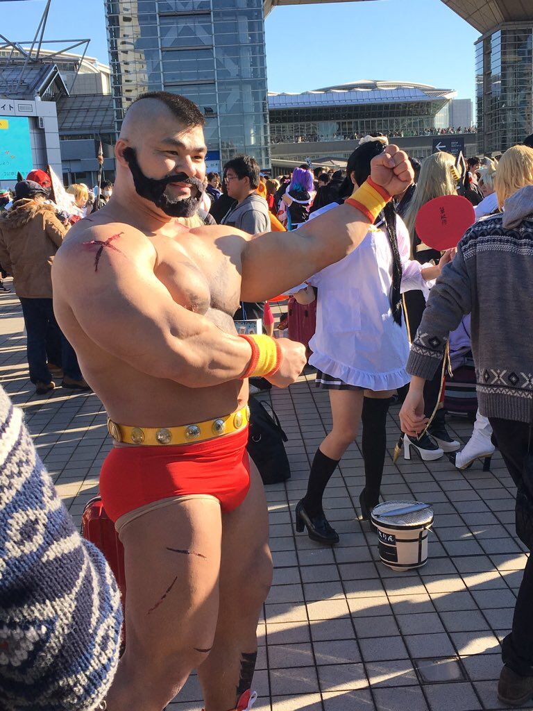 ザンギエフのコスプレが凄いと話題に 筋肉とモヒカンは本物 つー速 ザンギエフのコスプレが凄いと話題に 筋肉とモヒカンは本物 つー速