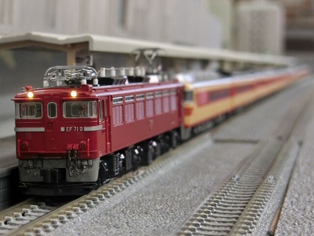 KATO EF71(1次形) : 横浜西部急行の備忘録2(きまぐれ鉄道日記帳N) KATO EF71(1次形) : 横浜西部急行の備忘録2(きまぐれ鉄道日記帳N)