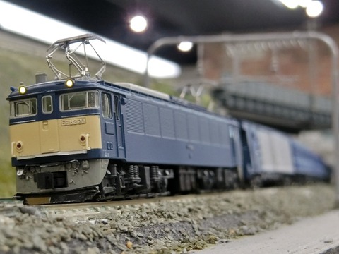 1b0711cb-s.jpg