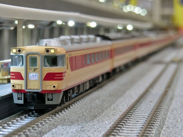 KATO キハ181系(初期形) : 横浜西部急行の備忘録2(きまぐれ鉄道 KATO キハ181系(初期形) : 横浜西部急行の備忘録2(きまぐれ鉄道