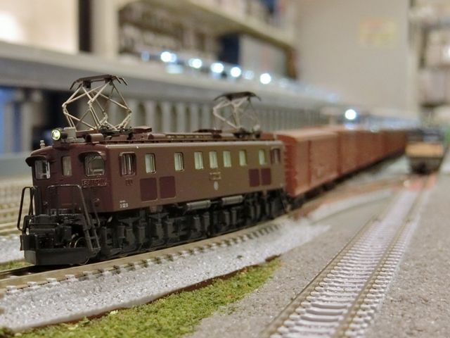 EF15とEF16セットバラ売り不可能！ 在籍電機の一斉点検 EF16,EF18 : 新湘南電鐵 横濱工廠3