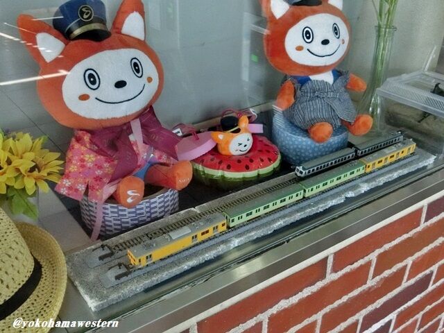 【2点セット】そうにゃん　特大ぬいぐるみ　相鉄 Amazon.co.jp: そうにゃん 特大ぬいぐるみ 相鉄 2点セット
