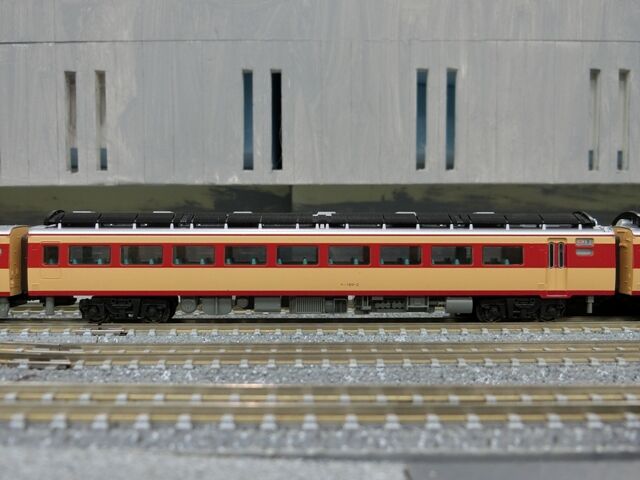 KATO キハ181系(初期形) : 横浜西部急行の備忘録2(きまぐれ鉄道 KATO キハ181系(初期形) : 横浜西部急行の備忘録2(きまぐれ鉄道
