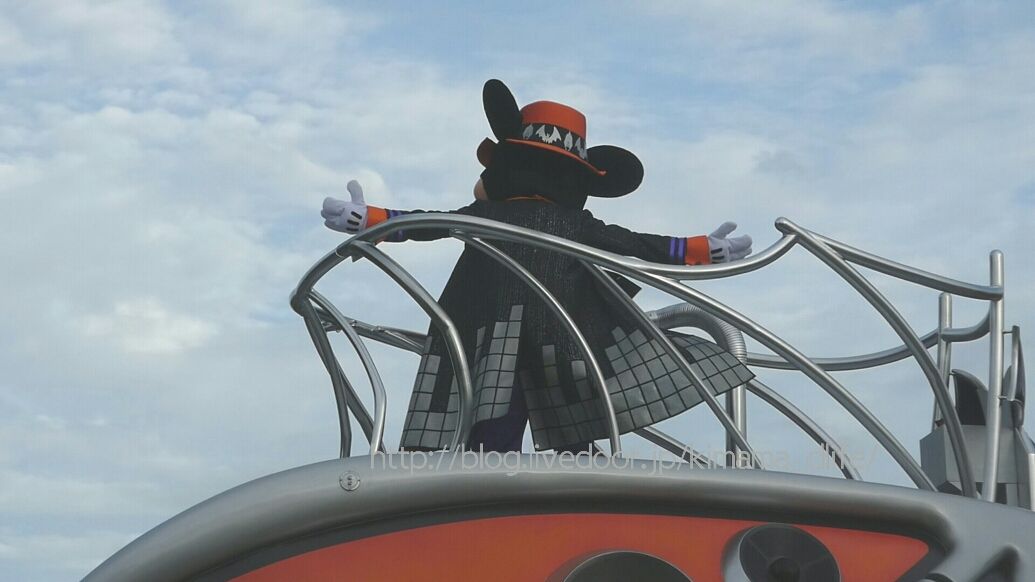 はためくマントの季節 気ままにディズニー生活 はためくマントの季節 気ままにディズニー生活