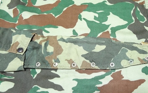 ７