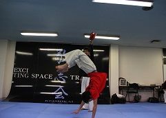 バック転 講座 豊橋のダンスでも格闘技でもない習い事 バック転 講座 豊橋のダンスでも格闘技でもない習い事