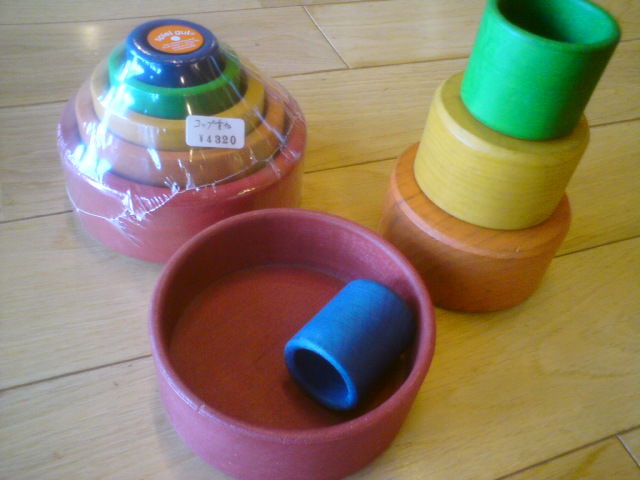 ドイツ製 グリムス社 木製の コップかさね レインボー 木のおもちゃで楽しい子育て ドイツ製 グリムス社 木製の コップかさね レインボー 木のおもちゃで楽しい子育て