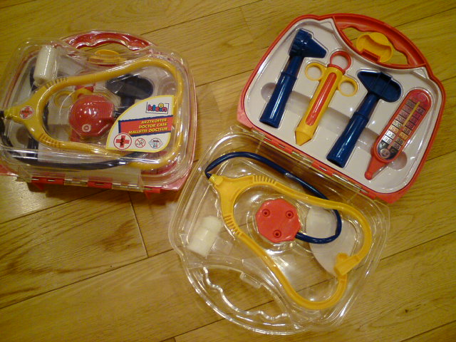 ハイ あ んして O お医者さんセット ドイツ テオクライン社 木のおもちゃで楽しい子育て