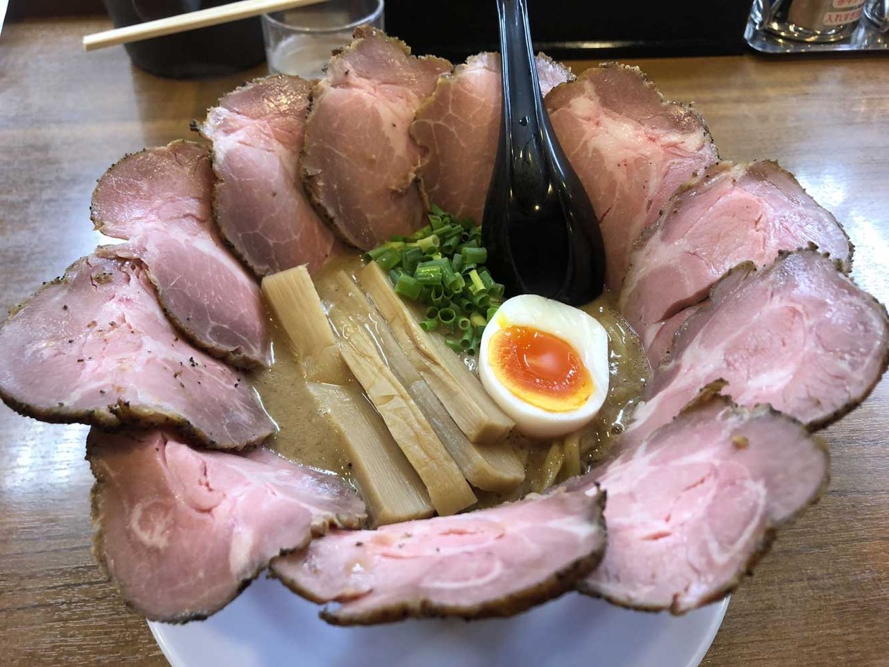 ま か たぐる
