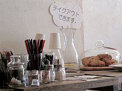 11店内:カフェコーナー@カフェバー・ヒミツキッチン・清川
