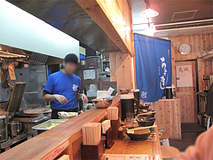 店内:全カウンター席@博多ちゃんぽん・つけ麺・ちょき・六本松