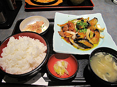5ランチ:茄子味噌炒め定食650円+大盛り50円@居酒屋・益正・薬院店