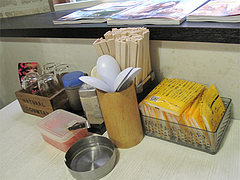 店内:卓上@LA-麺HOUSE将丸・親富孝通り・天神