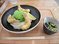 5ランチ:アボカドと海老天ぶっかけ(冷)650円@うどん日和・六本松