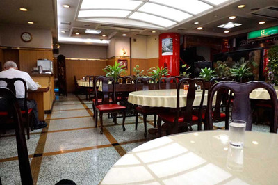 5会楽園店内