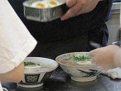 4店内:厨房@久留米大砲ラーメン・小田部店