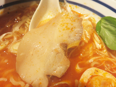 12トマトラーメン肉