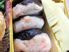 料理:椎茸海老焼売・筍うまか煮@2011セントラルホテル福岡お節(おせち)・三の重