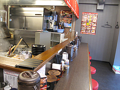 店内:カウンター席のみ@博多一幸舎・野間店・高宮