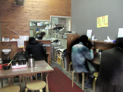 2店内@西新ラーメン未羅来留亭