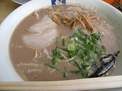 料理:ラーメン640円@ラーメン魁龍(かいりゅう)博多本店