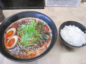 12担担麺800円+煮玉子100円@幸せひとつ