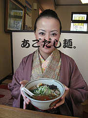 料理:飛魚出汁ラーメン@あごだし麺・五島軒