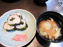 16ランチ:味噌汁と巻き寿司@うら本・赤坂・警固