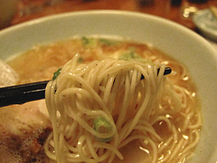 居酒屋:替玉1玉無料@博多鶏と麺こはる・ラーメン居酒屋