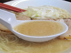 7拳翔ラーメン(鶏豚)スープ@けん翔ラーメン