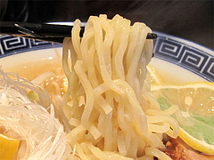 料理:塩レモンラーメンの太麺@中華そば行徳家・野間
