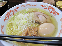 料理:塩ラーメン600円+味付き玉子70円@ラーメンさかえ・野間