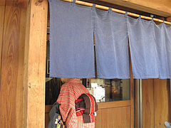3外観:入り口@博多そば・鈴木商店・赤坂