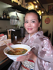 店内:タンタン麺@六本もつ・担々と・六本松