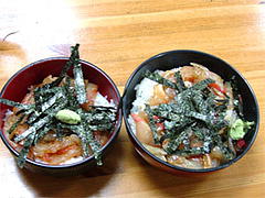 柳橋食堂の海鮮丼の大小@福岡・春吉・柳橋連合市場
