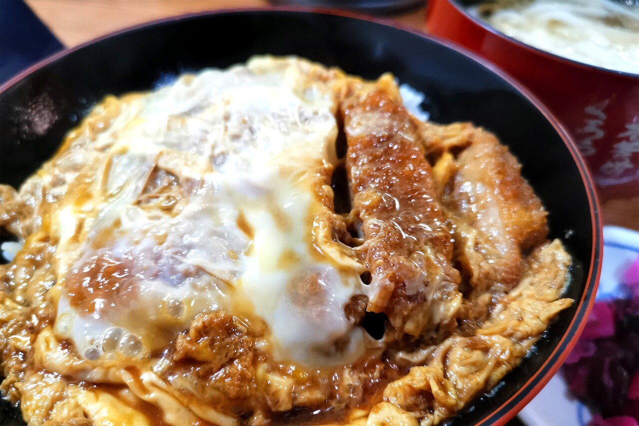 博多おんな節 福岡 カツ丼が人気過ぎるうどん店 やぐら 博多おんな節 福岡 カツ丼が人気過ぎるうどん店 やぐら