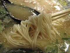 ランチ:こってり豚骨ラーメン麺@拉麺帝国・渡辺通サンセルコ