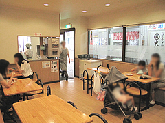 店内:併設甘味処・カフェ@蜂楽饅頭・西新